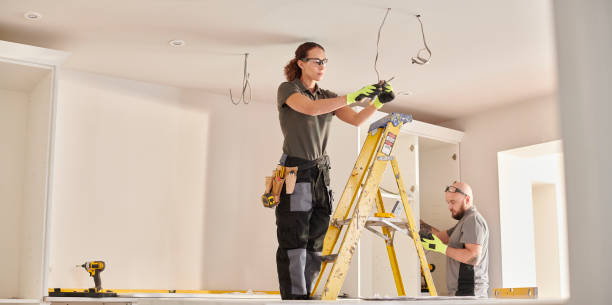 Best Local Electrician Companies  in Lone Oak, TN