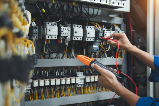 Best Circuit Breaker Repair  in Lone Oak, TN